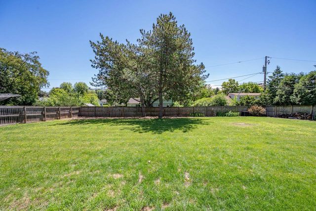 3241 BITTERS COURT, Green Bay, WI 54301