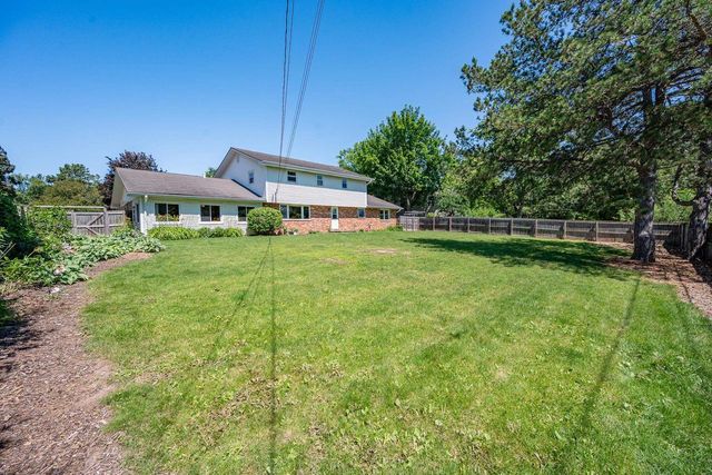 3241 BITTERS COURT, Green Bay, WI 54301