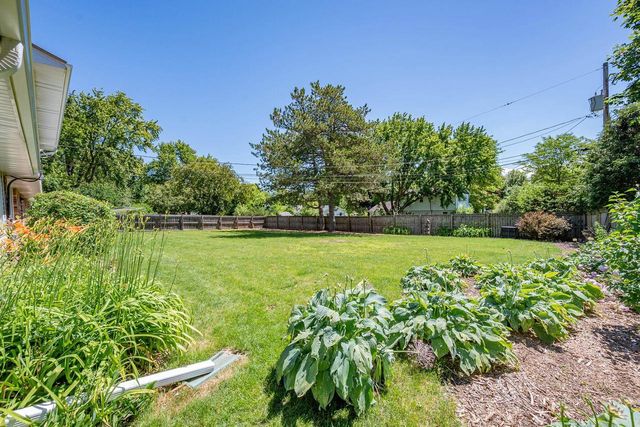 3241 BITTERS COURT, Green Bay, WI 54301
