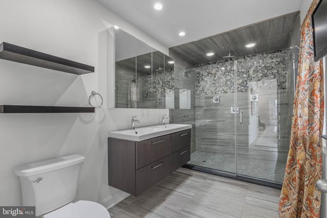 804 S LAWRENCE ST, Philadelphia, PA 19147