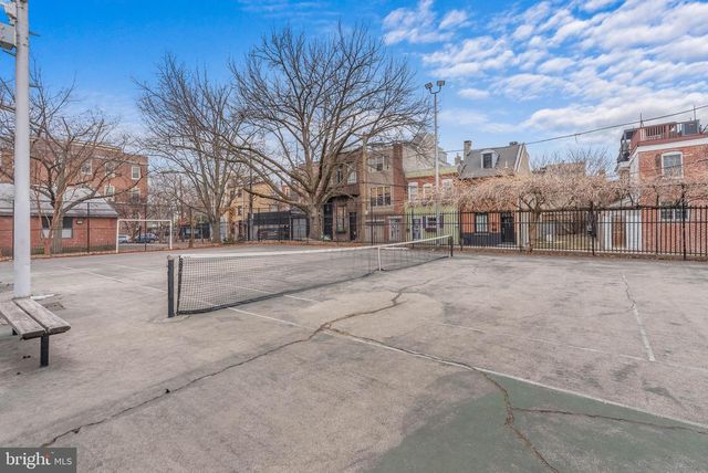 804 S LAWRENCE ST, Philadelphia, PA 19147