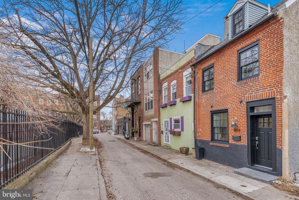 804 S LAWRENCE ST, Philadelphia, PA 19147