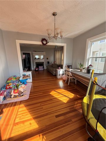 75 Sumter Street, Providence, RI 02907