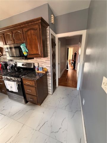 75 Sumter Street, Providence, RI 02907