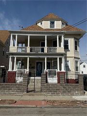 75 Sumter Street, Providence, RI 02907