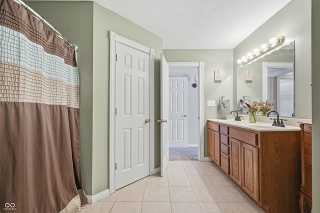 2510 Oak Drive, Clayton, IN 46118