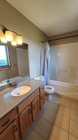 2136 Ashland Drive NW, Rochester, MN 55901
