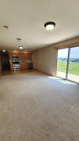 2136 Ashland Drive NW, Rochester, MN 55901
