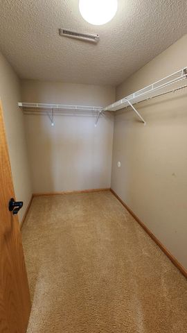 2136 Ashland Drive NW, Rochester, MN 55901