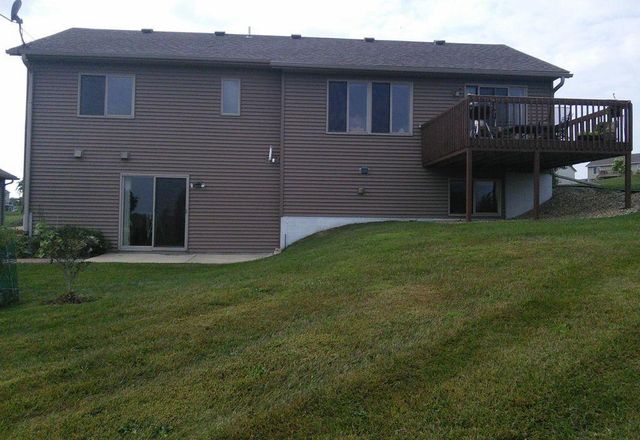2136 Ashland Drive NW, Rochester, MN 55901