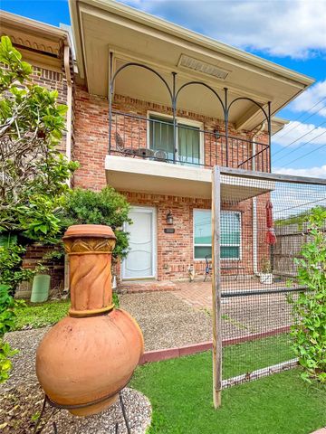 1880 Saxony Lane, Houston, TX 77058