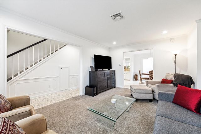 1880 Saxony Lane, Houston, TX 77058