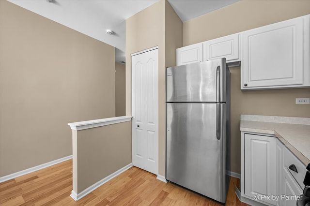 2424 Oneida Lane, Naperville, IL 60563