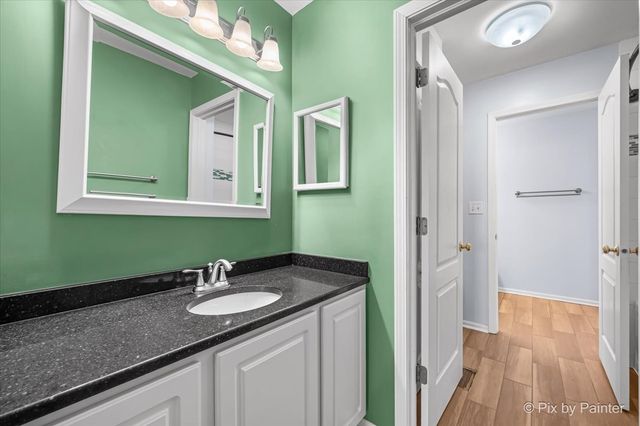 2424 Oneida Lane, Naperville, IL 60563