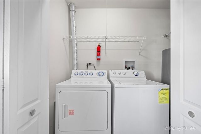 2424 Oneida Lane, Naperville, IL 60563