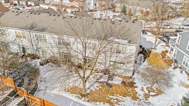 2424 Oneida Lane, Naperville, IL 60563