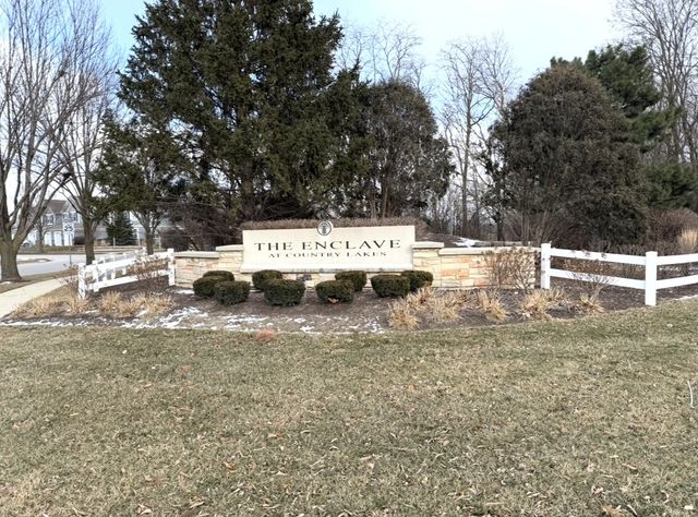 2424 Oneida Lane, Naperville, IL 60563