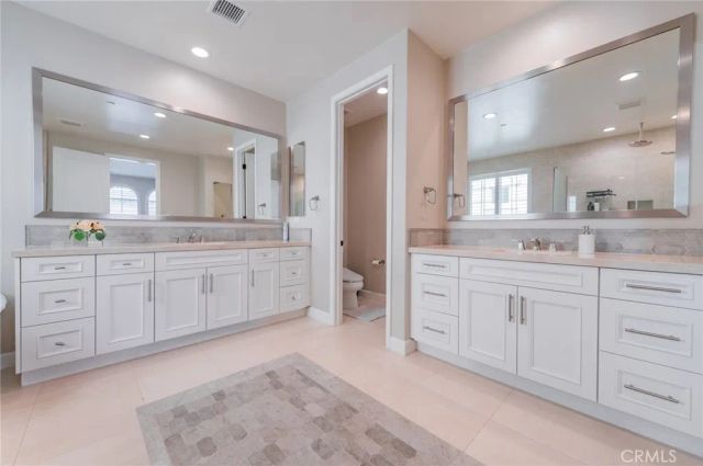 2033 Rembrandt, Santa Ana, CA 92704
