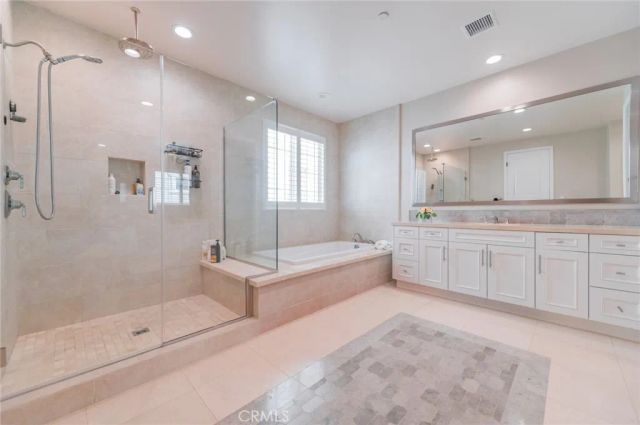 2033 Rembrandt, Santa Ana, CA 92704