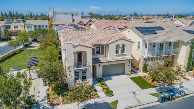 2033 Rembrandt, Santa Ana, CA 92704