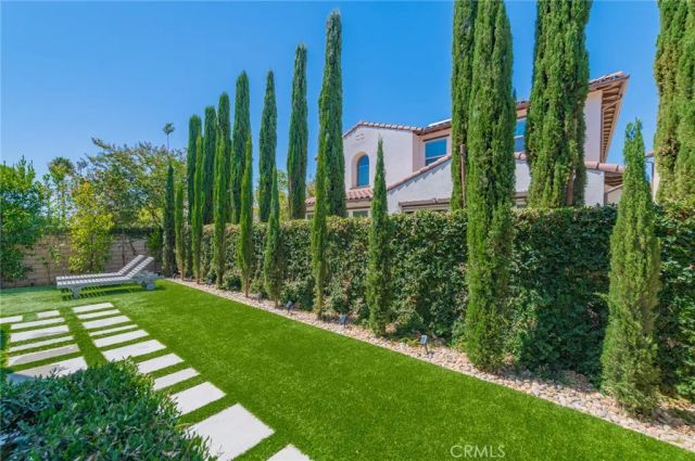2033 Rembrandt, Santa Ana, CA 92704