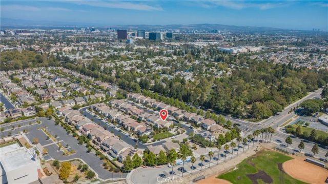2033 Rembrandt, Santa Ana, CA 92704