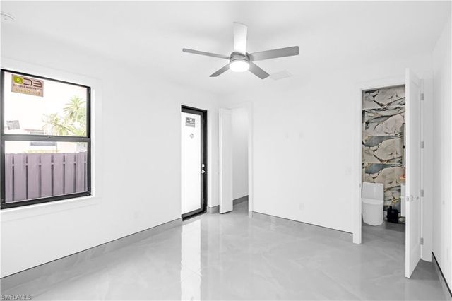 305 SW 15th TER, Cape Coral, FL 33991