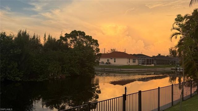 305 SW 15th TER, Cape Coral, FL 33991