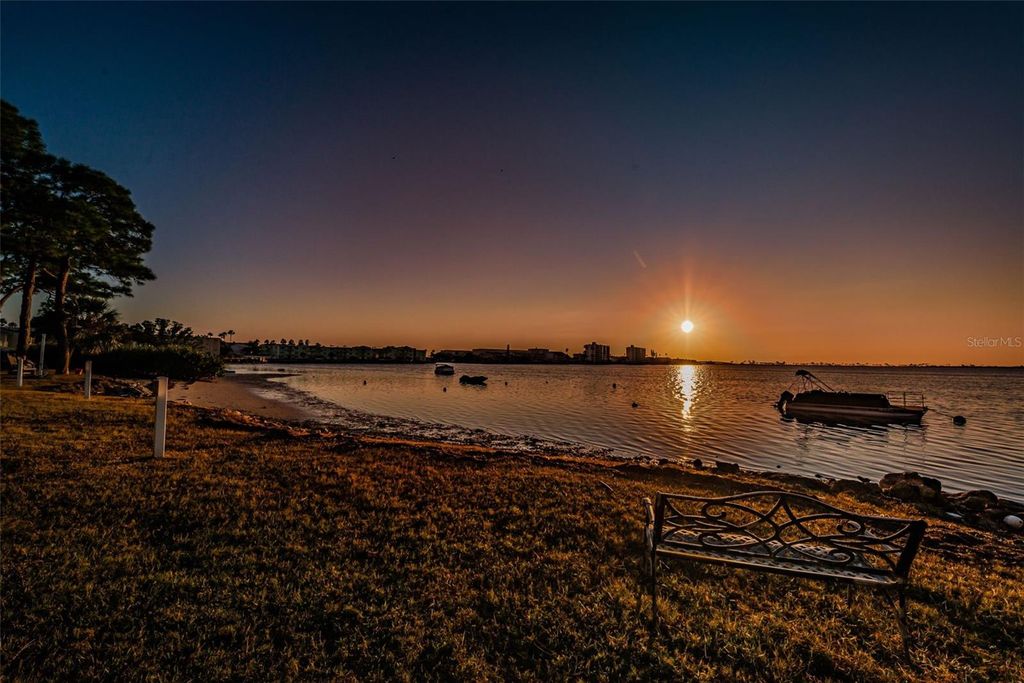 Image 40 of property listing at 2700 BAYSHORE BOULEVARD 2204, Dunedin, FL 34698