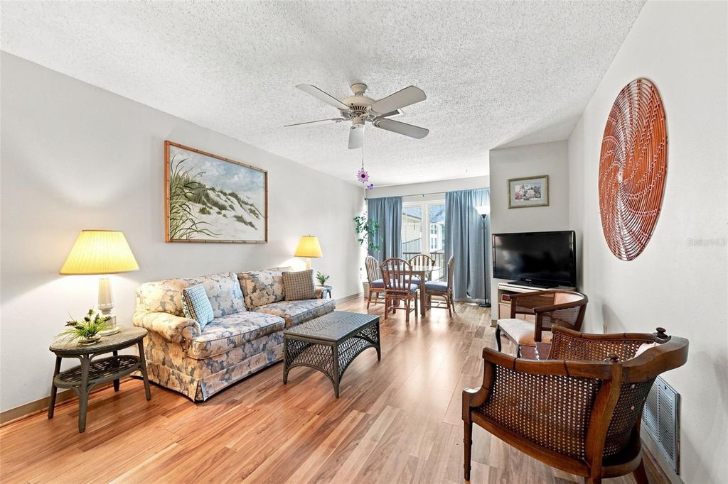 Image 6 of property listing at 2700 BAYSHORE BOULEVARD 2204, Dunedin, FL 34698