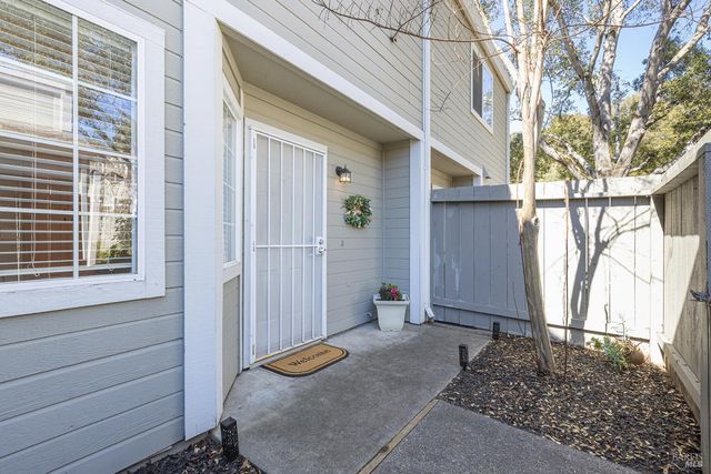 1452 Townview Ave, Santa Rosa, CA 95405