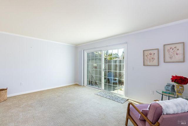 1452 Townview Ave, Santa Rosa, CA 95405