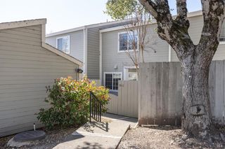 1452 Townview Ave, Santa Rosa, CA 95405