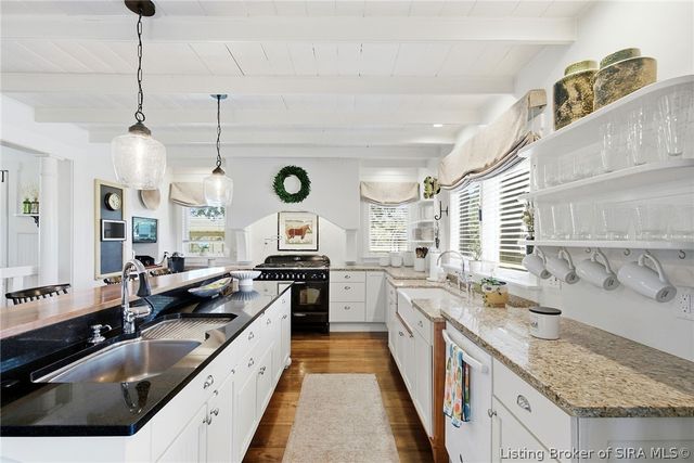 8851 Scottsville Road, Borden, IN 47106
