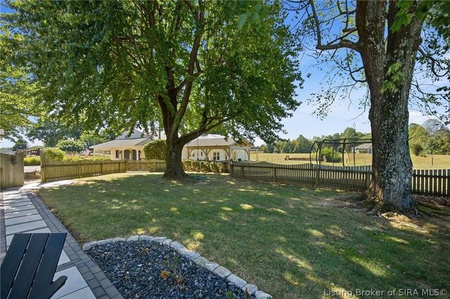8851 Scottsville Road, Borden, IN 47106