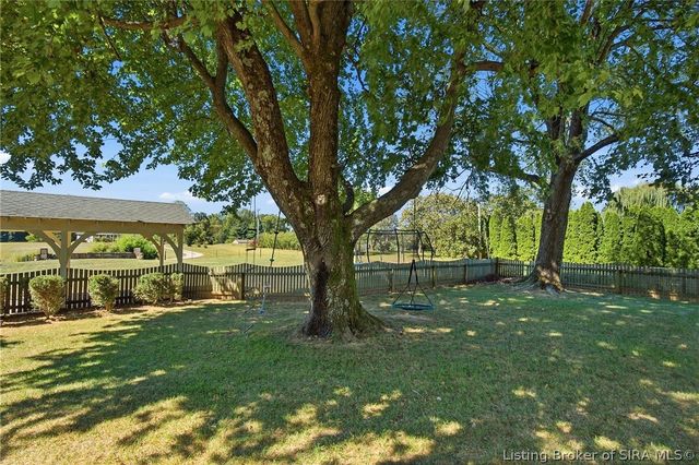8851 Scottsville Road, Borden, IN 47106