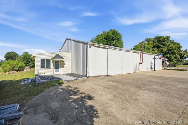 8851 Scottsville Road, Borden, IN 47106