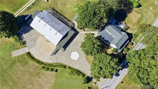 8851 Scottsville Road, Borden, IN 47106