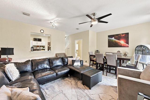 5477 NW 90th Terrace, Sunrise, FL 33351