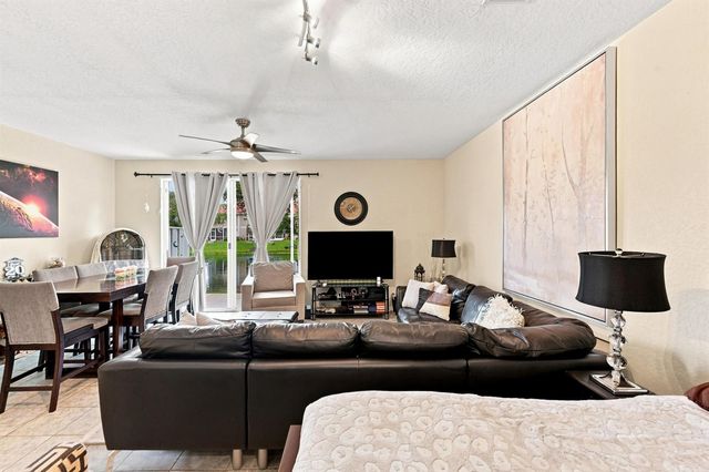 5477 NW 90th Terrace, Sunrise, FL 33351