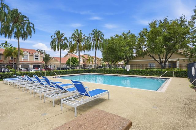 5477 NW 90th Terrace, Sunrise, FL 33351