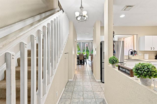 5477 NW 90th Terrace, Sunrise, FL 33351