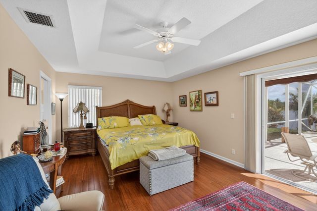 132 Kapok Crescent, Royal Palm Beach, FL 33411