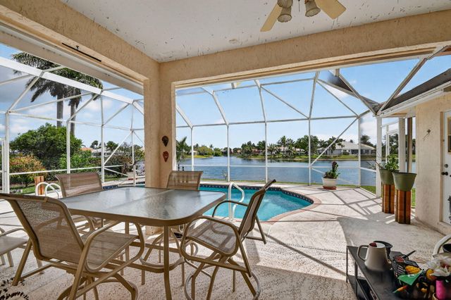 132 Kapok Crescent, Royal Palm Beach, FL 33411