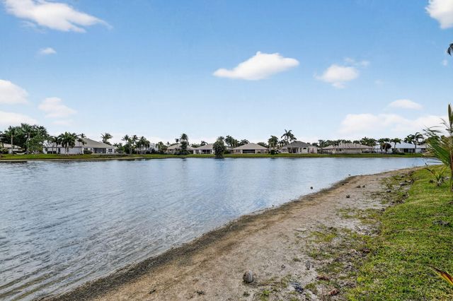 132 Kapok Crescent, Royal Palm Beach, FL 33411