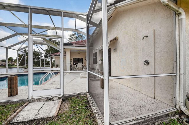 132 Kapok Crescent, Royal Palm Beach, FL 33411