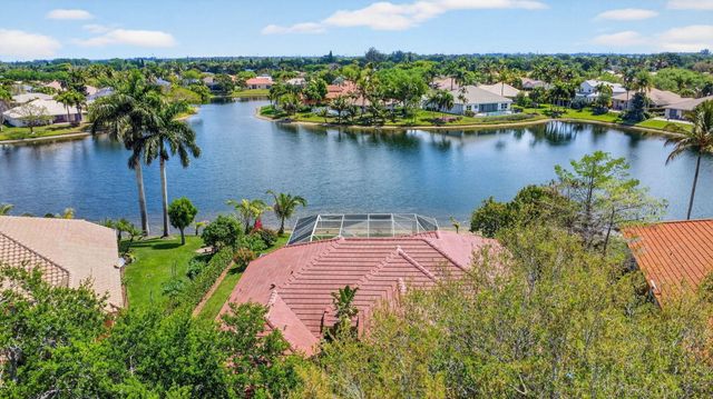 132 Kapok Crescent, Royal Palm Beach, FL 33411