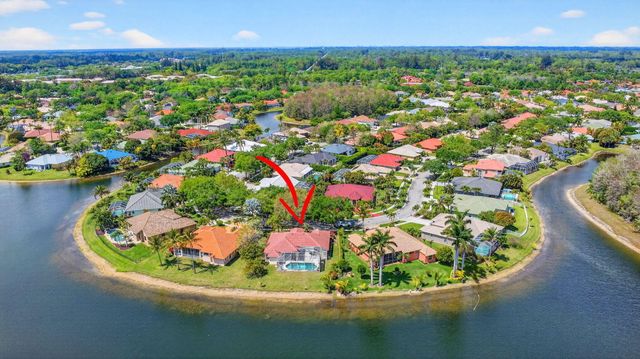 132 Kapok Crescent, Royal Palm Beach, FL 33411