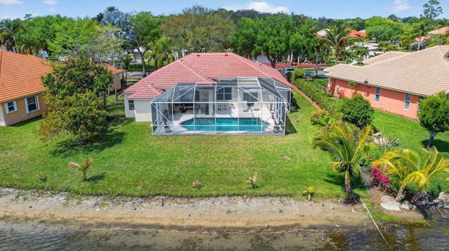 132 Kapok Crescent, Royal Palm Beach, FL 33411