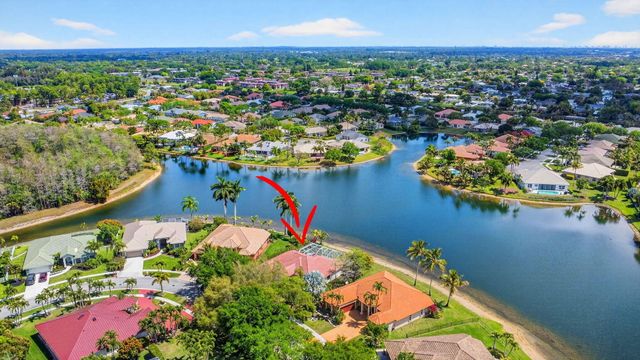 132 Kapok Crescent, Royal Palm Beach, FL 33411